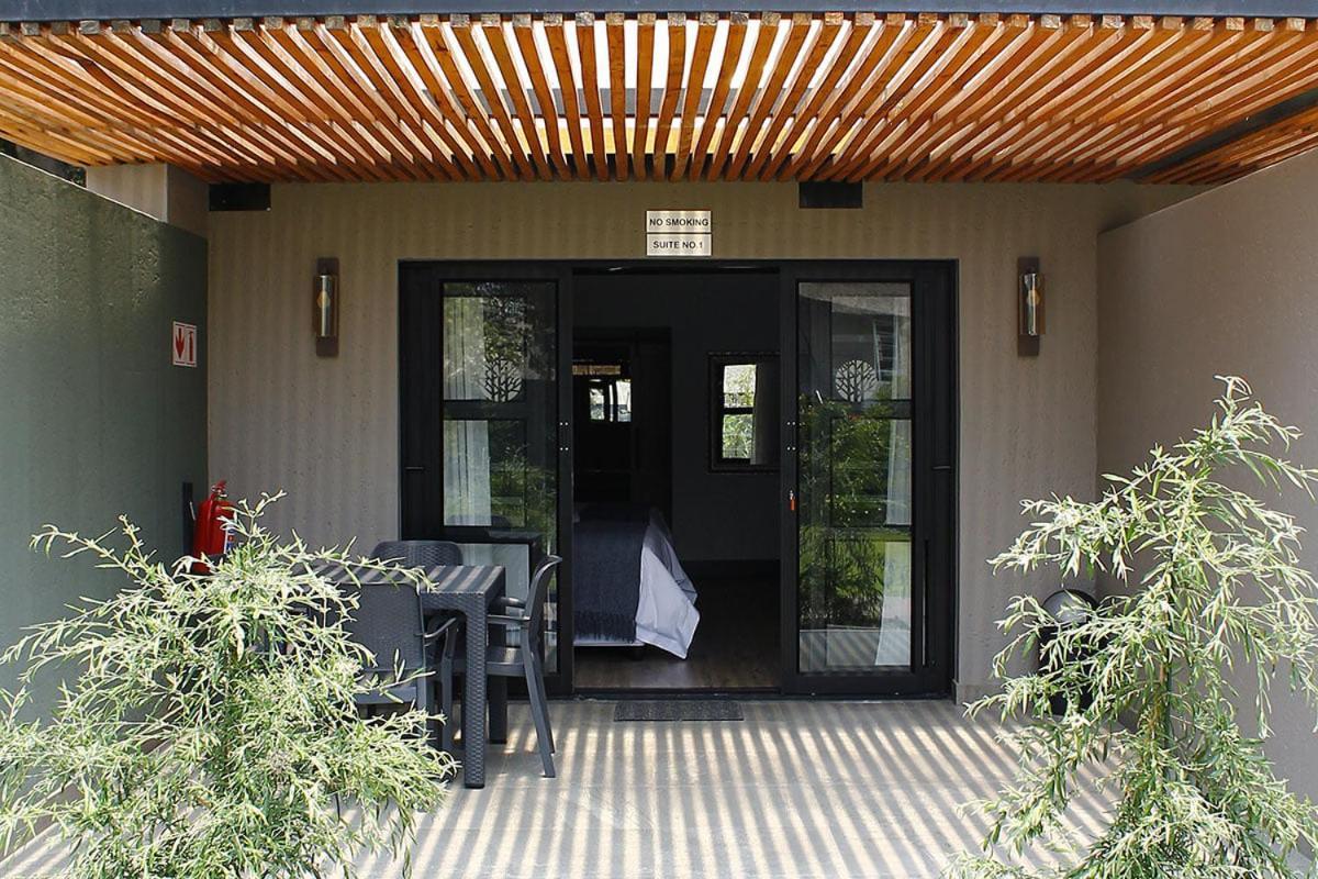 The Guesthouse 6 On Vrede Johannesburgo Exterior foto