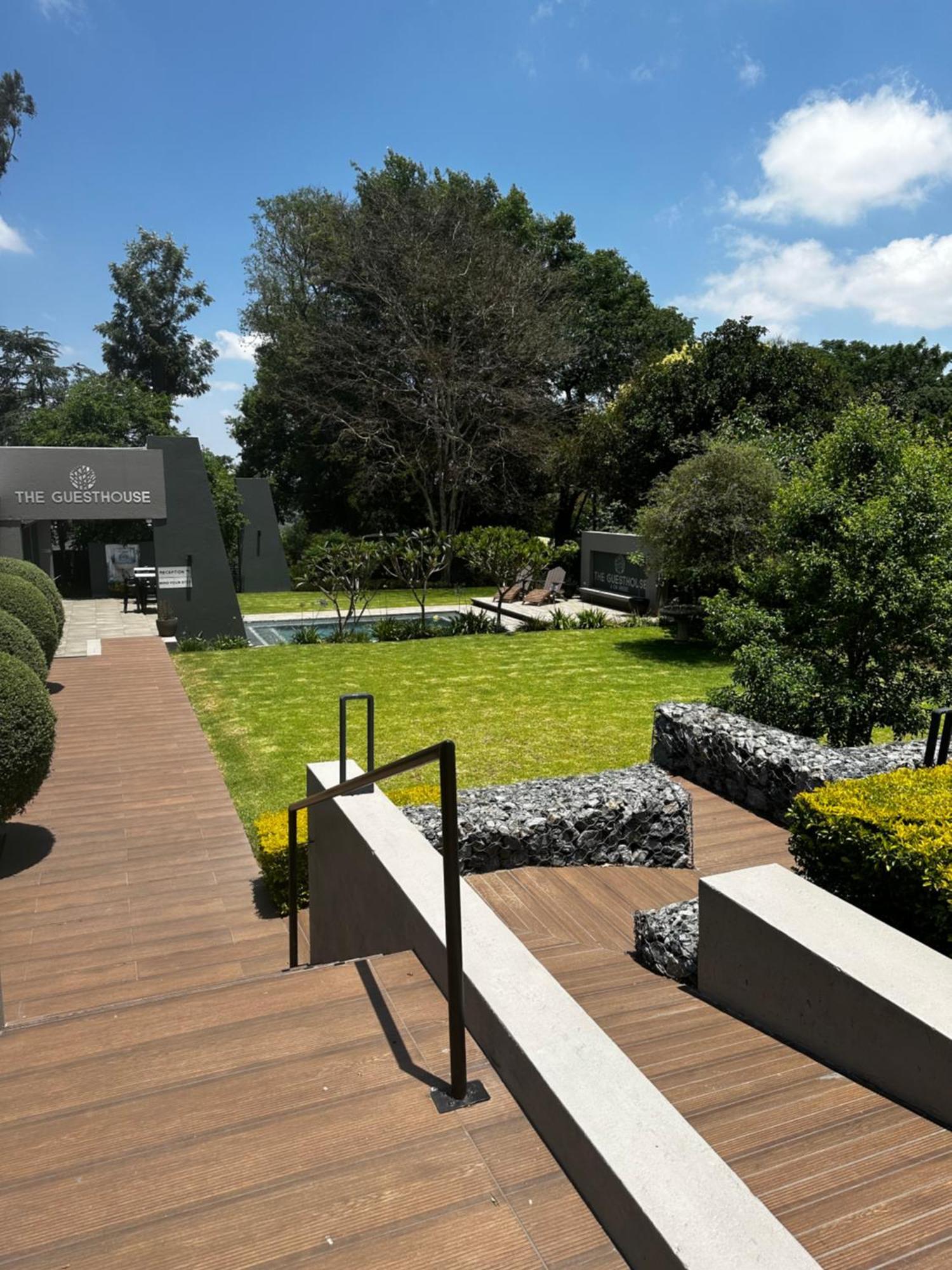 The Guesthouse 6 On Vrede Johannesburgo Exterior foto